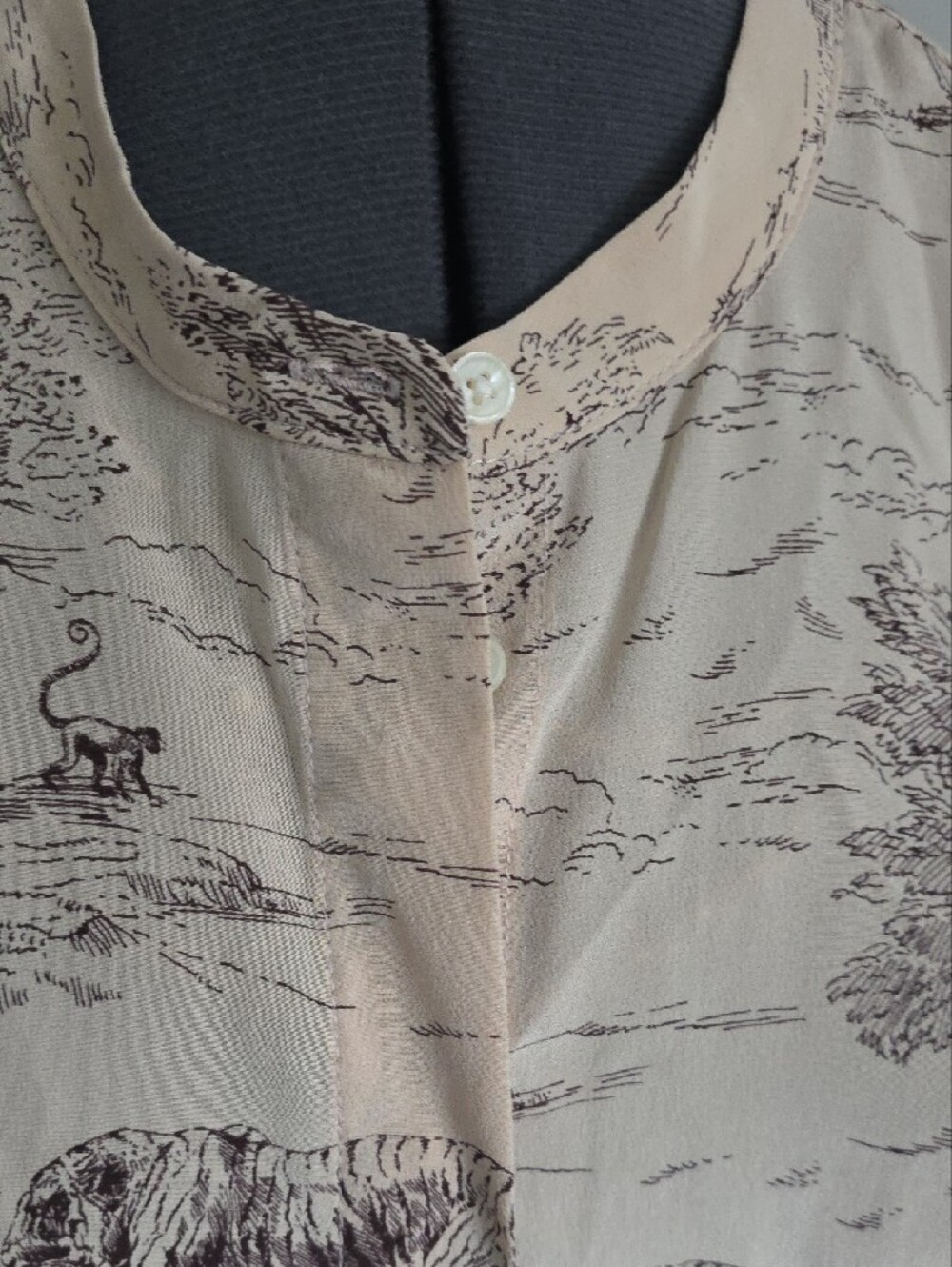 Banana Republic Beige Safari-Print Button-Up Jacket - Picture 4 of 5